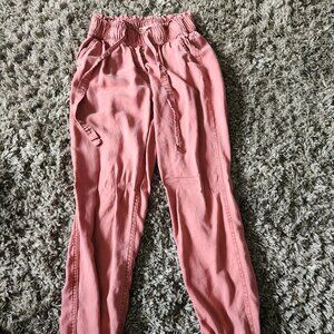 SO light pink joggers